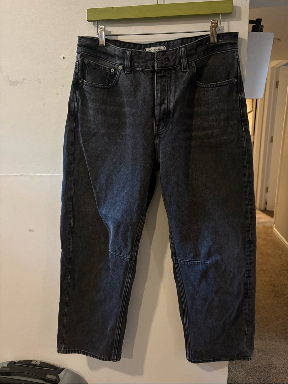 Madewell Black Washed Darted Barrel leg Jeans 28